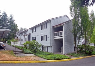 Sunnydale in Tukwila, WA - Building Photo - Building Photo
