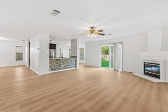 2005 Jasper Ln in Cedar Park, TX - Foto de edificio - Building Photo