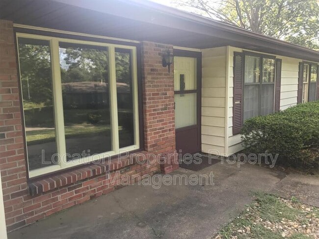 property at 2503 Missouri St