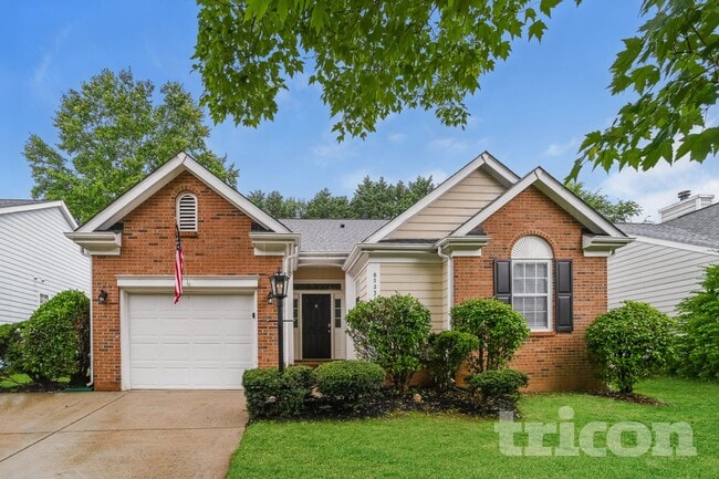 property at 8523 Lockerbie Ln