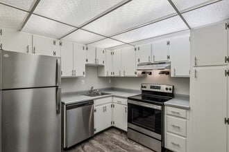 Hampshire House in Pittsburgh, PA - Building Photo - Building Photo