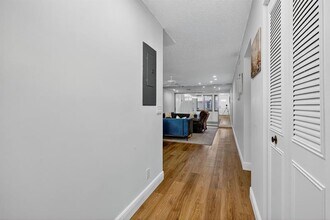 448 Franconia Cir in Greenacres, FL - Building Photo - Building Photo