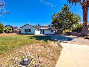 5935 Newcomb St in San Bernardino, CA - Building Photo - Building Photo