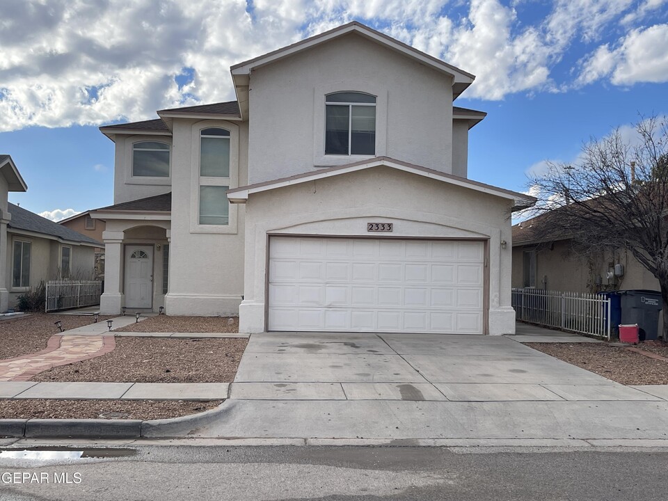 2333 Hannah Leigh St in El Paso, TX - Building Photo