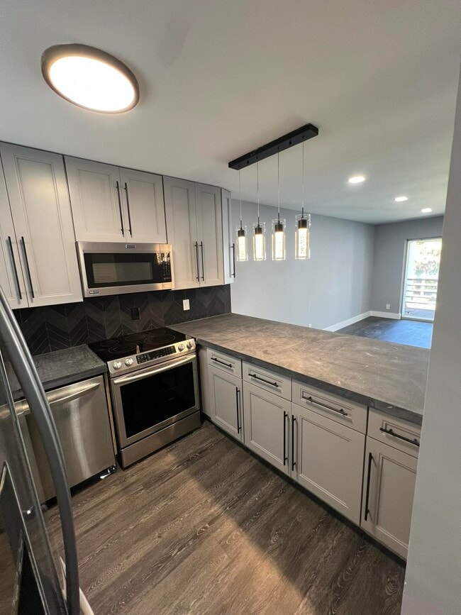 1630 Embassy Dr in West Palm Beach, FL - Building Photo - Building Photo