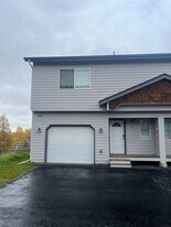 8518 Dunlap Ct in Anchorage, AK - Building Photo
