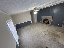 8905 Beechwood Dr in Kalamazoo, MI - Building Photo