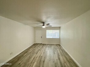 4250 N 27th St in Phoenix, AZ - Building Photo - Building Photo