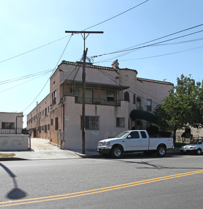 409 S Boyle in Los Angeles, CA - Building Photo