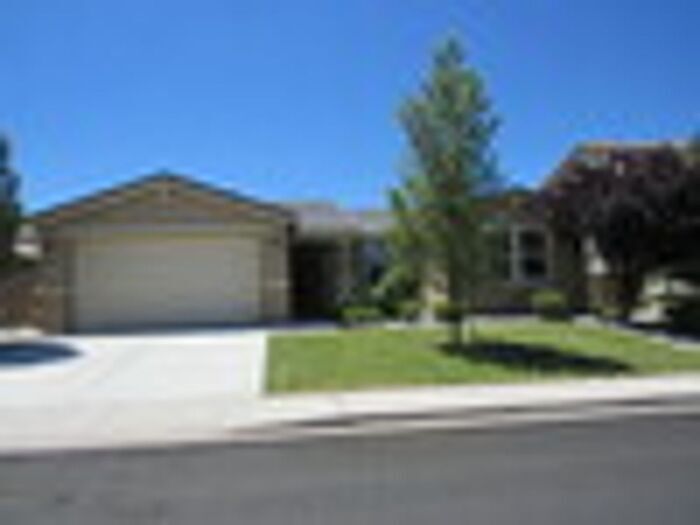 540 Pesaro Way in Reno, NV - Building Photo