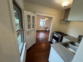4275 Whitman Ave N in Seattle, WA - Building Photo - Building Photo