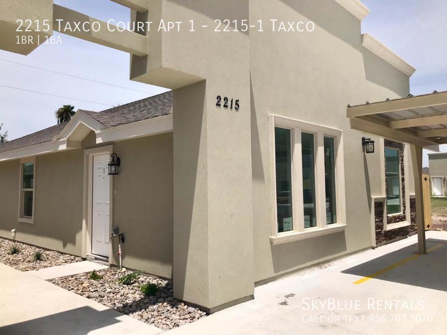 2215 Taxco Ct in Edinburg, TX - Building Photo