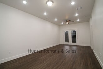 1932 Royal Loop in Belton, TX - Building Photo - Building Photo