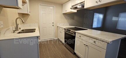 10412 S White Rock Rd in Rancho Cordova, CA - Building Photo - Building Photo