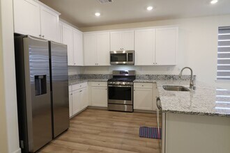 6862 Ronaldinho Dr in Sparks, NV - Building Photo - Building Photo