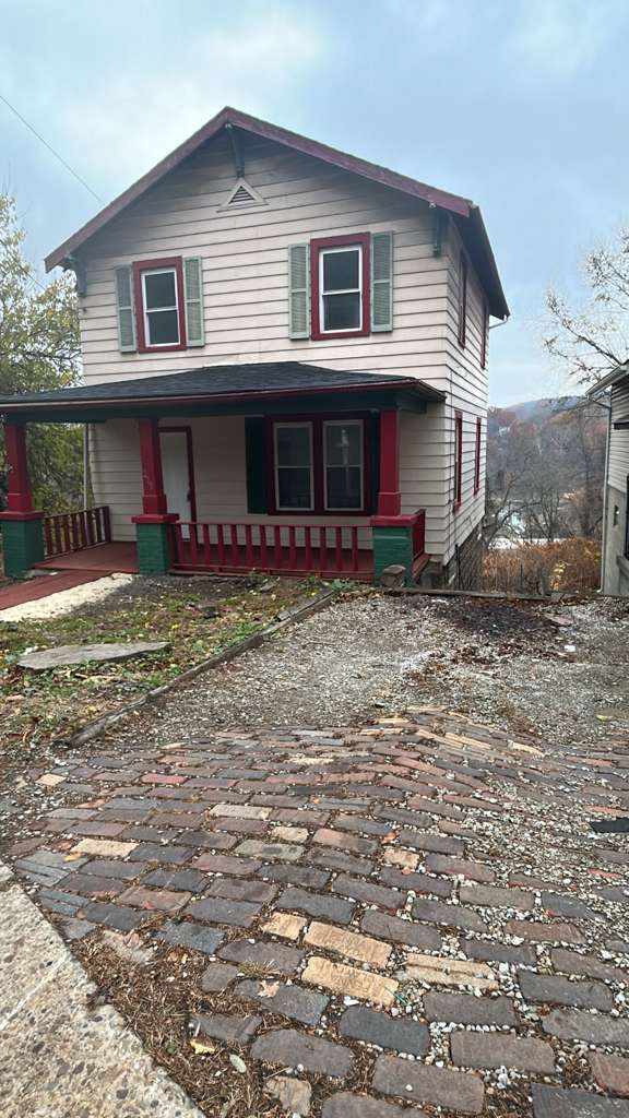 property at 275 Greensburg Pike