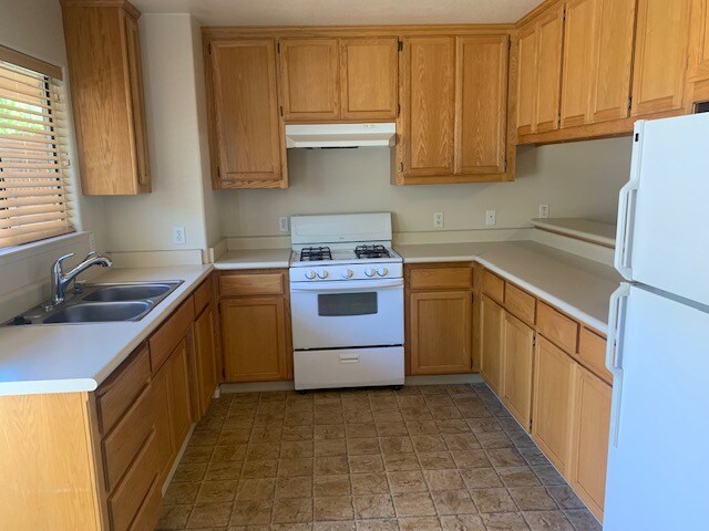 5235 El Camino Real in Atascadero, CA - Building Photo - Building Photo