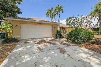 3122 Country Club Blvd in Cape Coral, FL - Building Photo - Building Photo