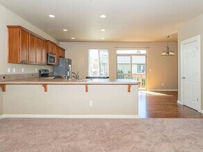 20658 SW Sister Ln in Beaverton, OR - Building Photo - Building Photo