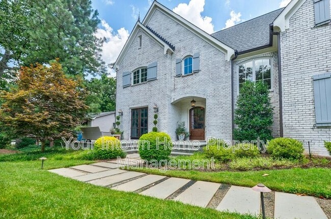 6321 Hunting Creek Rd NE in Atlanta, GA - Building Photo - Building Photo