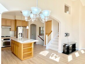 40243 Legend Rose Terrace in Fremont, CA - Building Photo - Building Photo