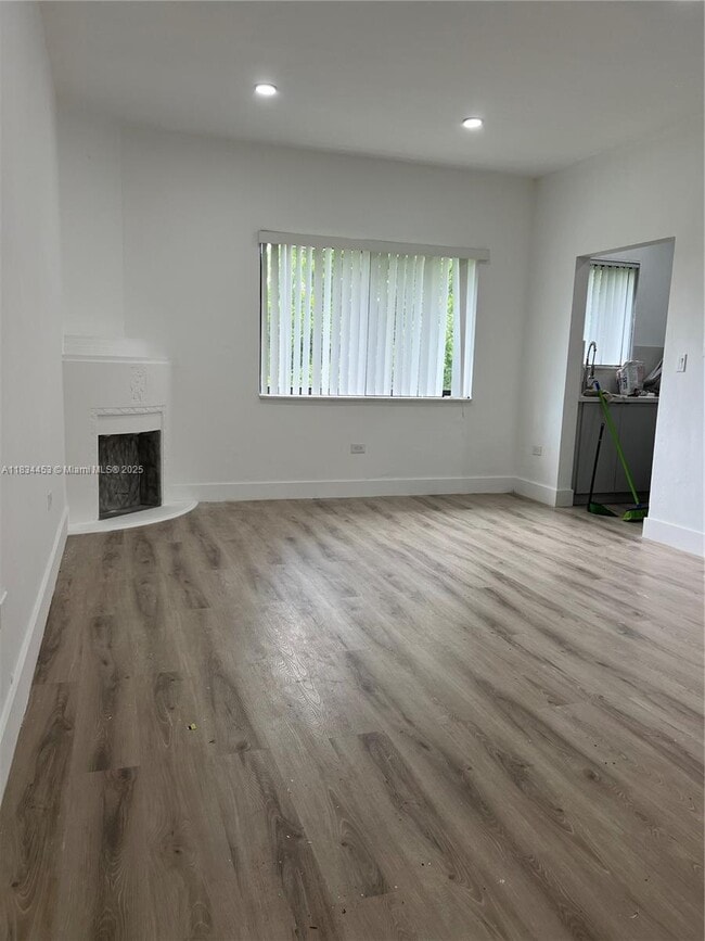 property at 1895 SW 22nd St