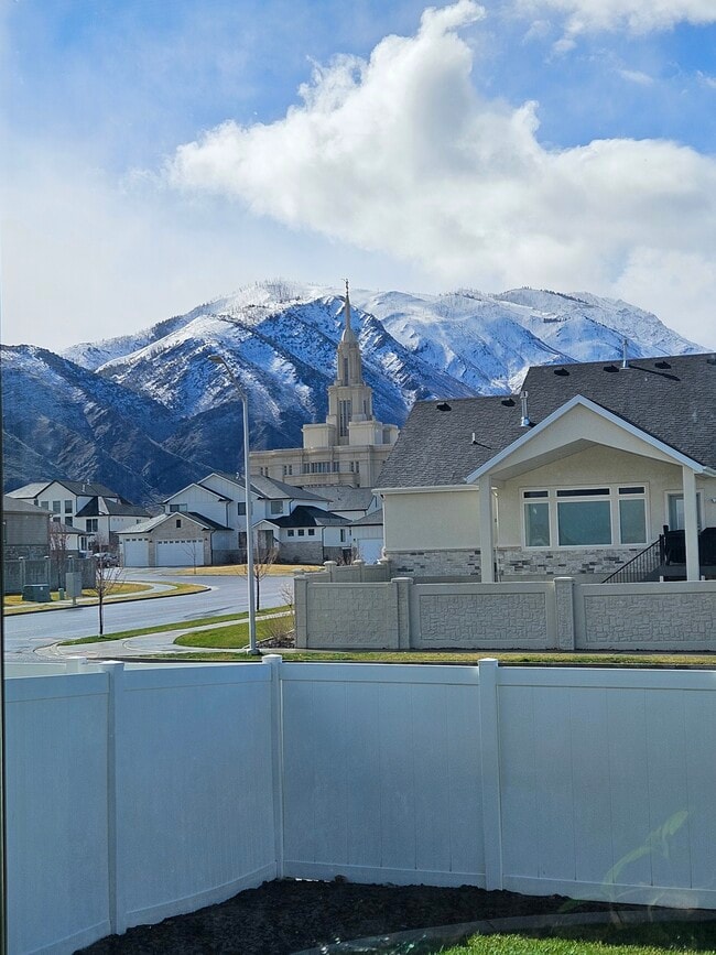 1368 S 1050 W, Unit 1 Bed 1 Bath Apartment