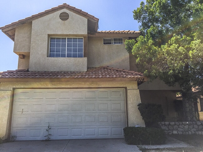 property at 1914 Driftwood Ct