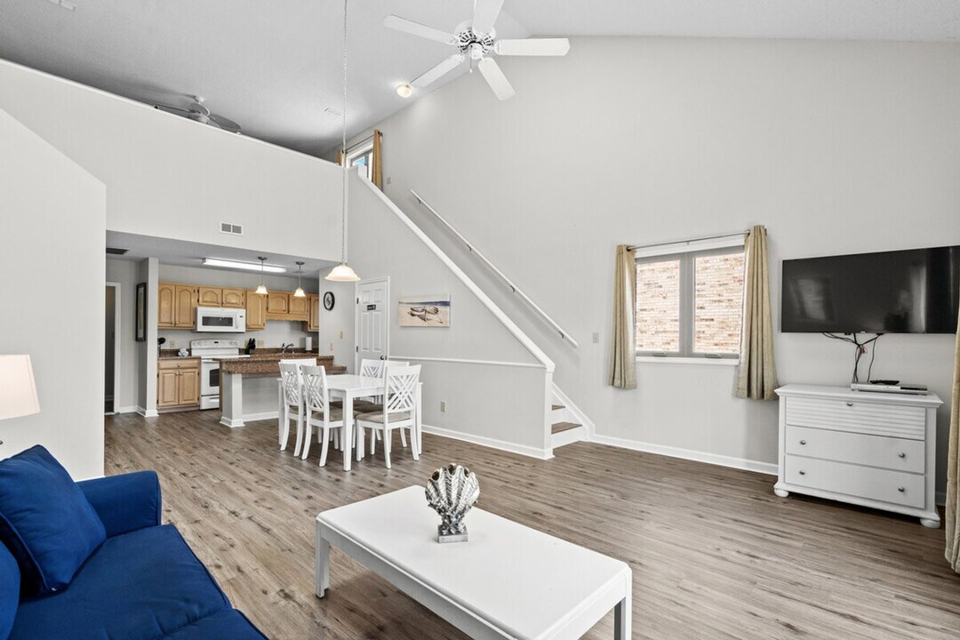 216 Double Eagle Dr in Myrtle Beach, SC - Foto de edificio