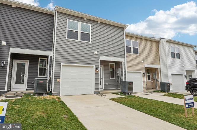 173 Tigney Dr in Stephens City, VA - Building Photo