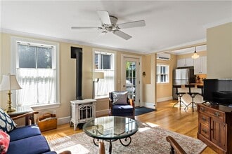 6 Gladding Ct in Newport, RI - Building Photo - Building Photo