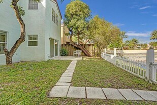 3436 Orinoco Ln in Margate, FL - Building Photo