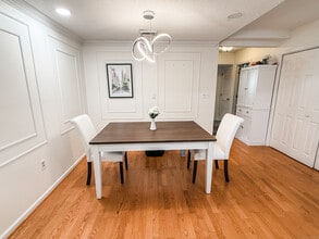 22 Farmington Meadow Dr in Farmington, CT - Building Photo - Building Photo