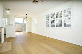11860 Scripps Creek Dr in San Diego, CA - Building Photo - Building Photo
