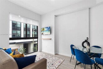 136 NW 26th St in Miami, FL - Building Photo - Building Photo