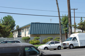 Concorde Apartments in Riverside, CA - Building Photo - Building Photo