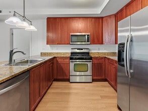 135 S York St in Elmhurst, IL - Building Photo - Building Photo