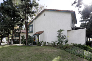 625 Encinitas Way Apartments