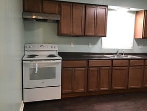 202 E Pine St in Lafayette, LA - Building Photo - Building Photo