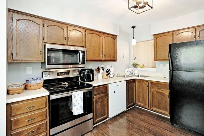 3269 Gateway Cir in Charlottesville, VA - Building Photo - Building Photo