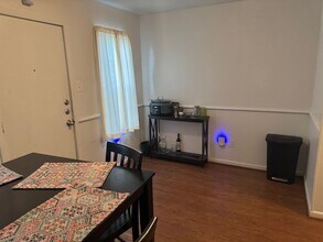 DECEMBER MOVE IN! Cute 3 Bedroom 1.5 Bath in Bryan, TX - Building Photo - Building Photo