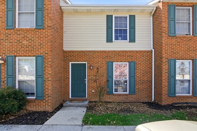 property at 1101 Fairfax St Acc