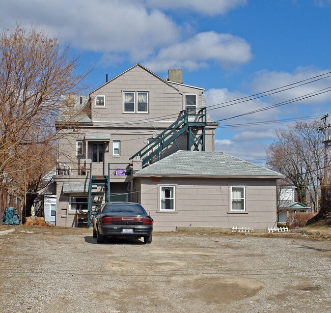 2005 Wayne Ave in Dayton, OH - Foto de edificio - Building Photo