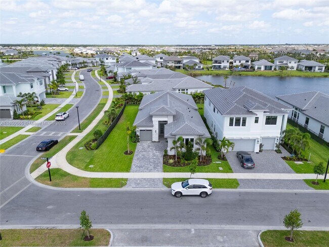 10042 Bird Watch Wy in Palm Beach Gardens, FL - Building Photo - Building Photo