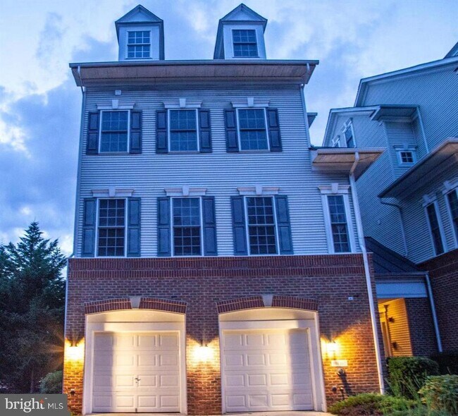 property at 8986 Harrover Pl