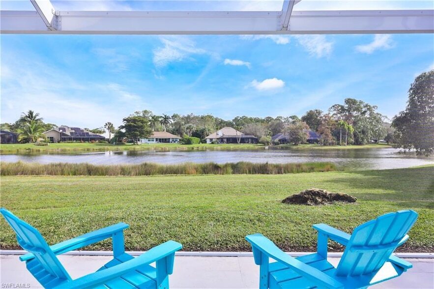 2218 Kings Lake Blvd in Naples, FL - Building Photo