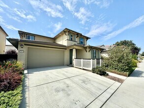 1918 Patriot Way in Woodland, CA - Building Photo - Building Photo