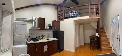 17014 Calahan St in Northridge, CA - Building Photo - Building Photo