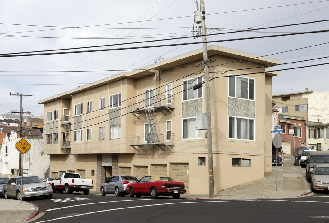 4 Vendome Ave in Daly City, CA - Building Photo