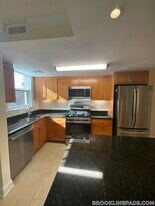 94 Thornton Rd in Brookline, MA - Building Photo